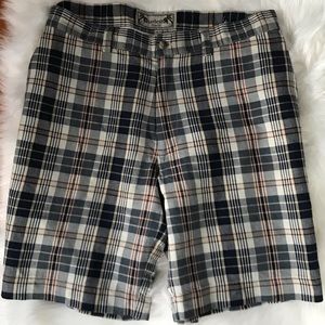 Men’s Linen Blend Plaid Flat Front Shorts.
